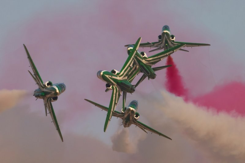 لا تنزل مستواك لمستواهم = يا عريب الجد يا الصقر الفريد